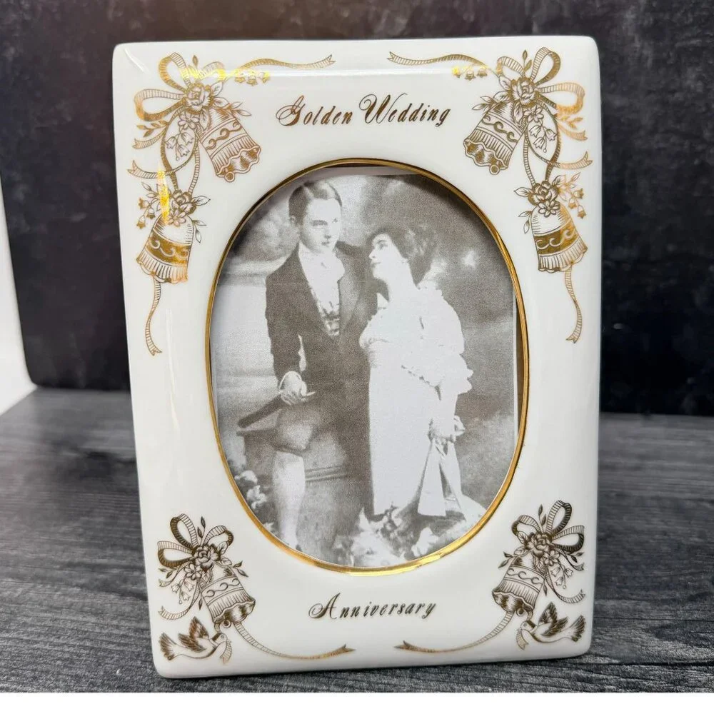Vintage Lefton Golden Wedding Porcelain Photo Frame Japan 4x6 50th Anniversary 1